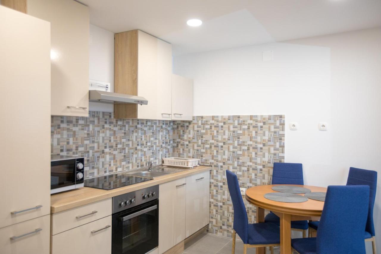 Toto Apartment Lukovo Šugarje Exterior foto